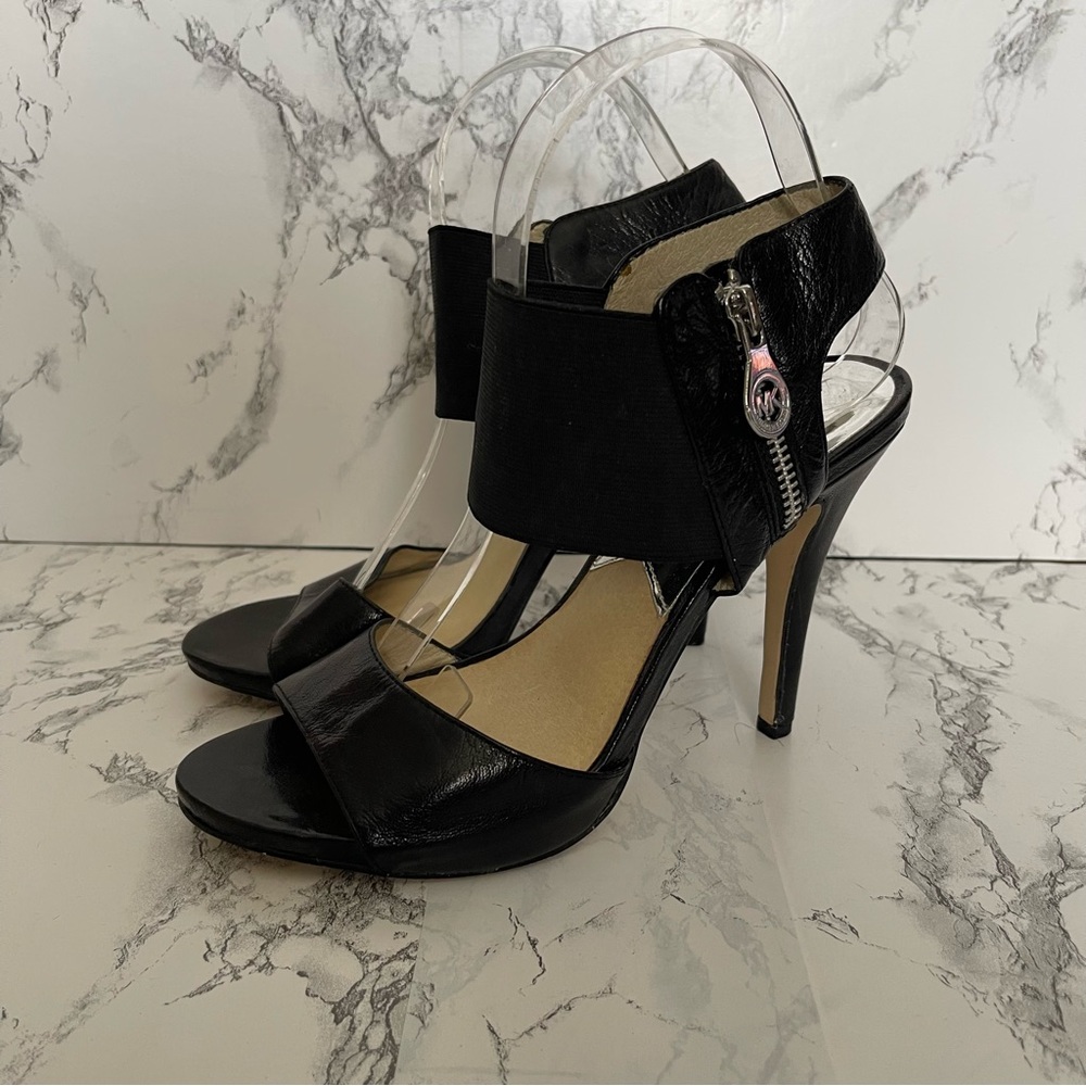 Michael Kors Odelia Sandals